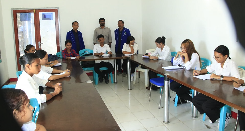 ESTUDANTE TIMOR OAN NA’IN 16 TUIR TESTE EZAME PROGRAMA MBBS